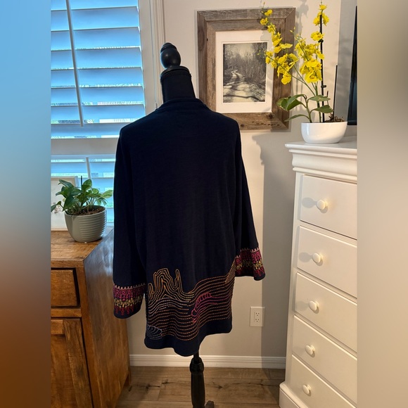 Johnny Was NWT
BIYA SHORT KIMONO SAGUARO - Navy, XL - Picture 3 of 12